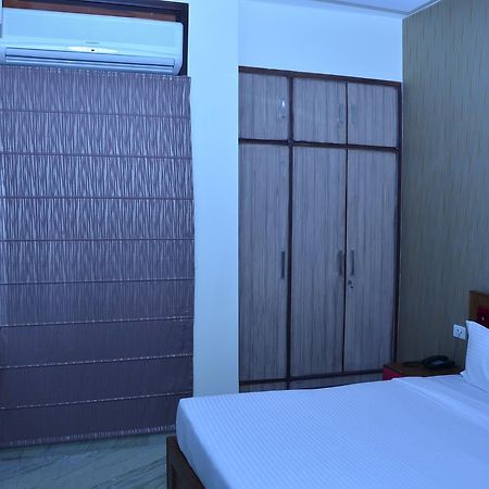 Hotel Royal International Nueva Delhi Exterior foto